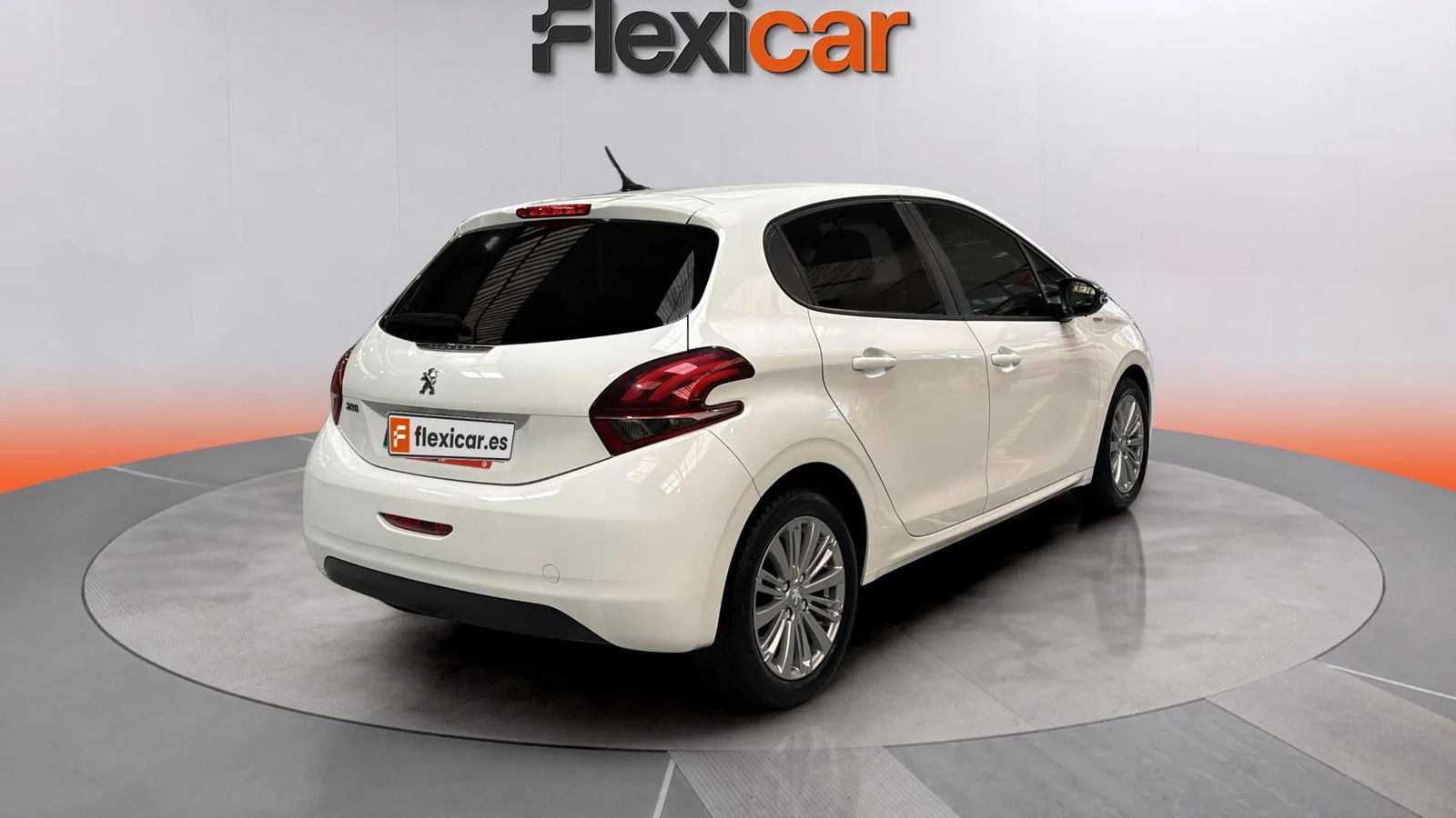 https://cdn-flexicar.caraffinity.it/public_appraisal_images_pro/images/stock/200089/lDW2SGluyw__12 (12).jpg